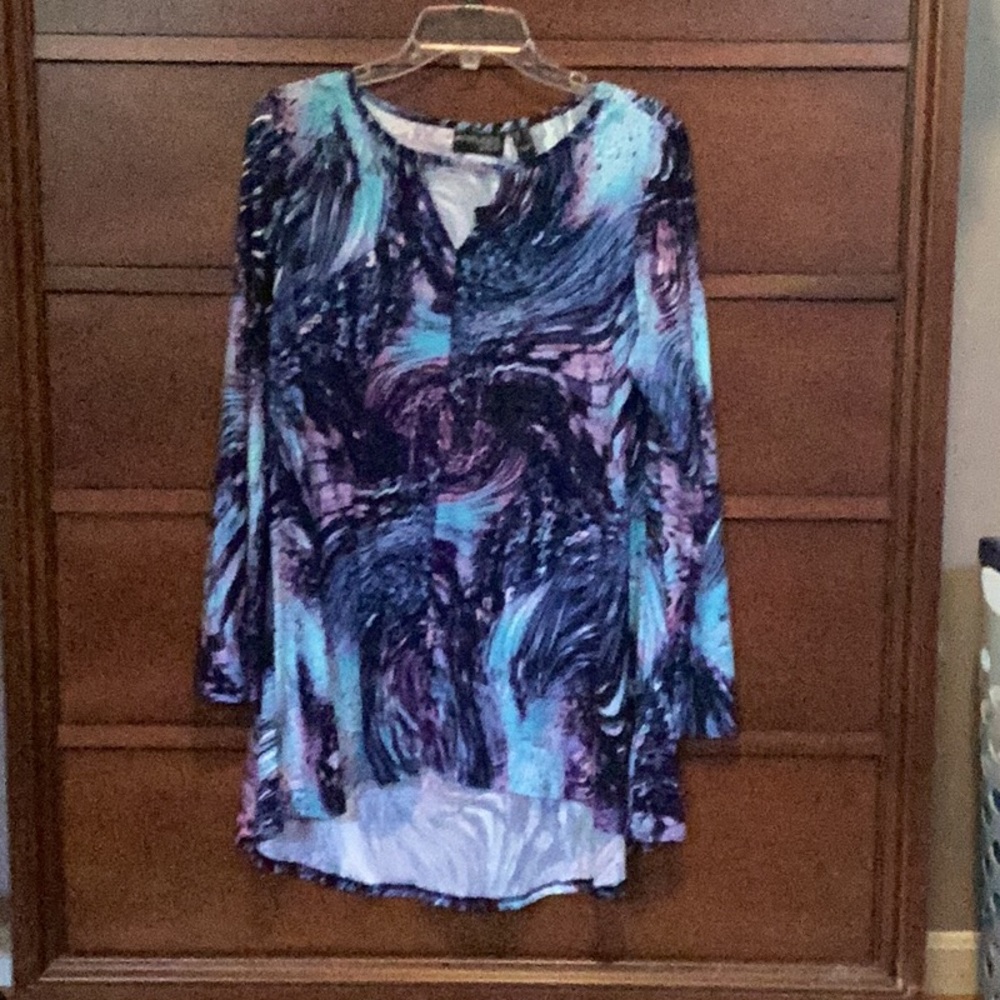 Attitudes by Renee Global Illusions Hi-Low Tunic